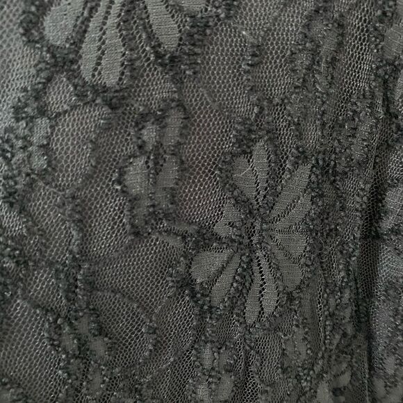 Coco & Tasha Black Floral Lace Long Sleeve Dress - Picture 7 of 8